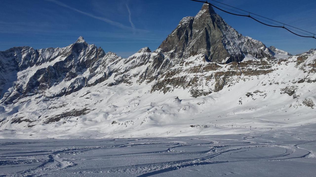 Marcolski Home Breuil-Cervinia Exteriör bild